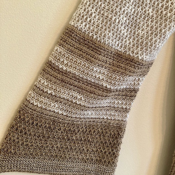 C & B Sweater - Picture 2 of 8